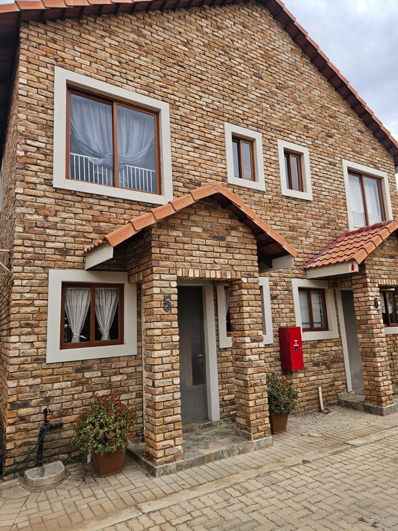 To Let 2 Bedroom Property for Rent in Miederpark North West